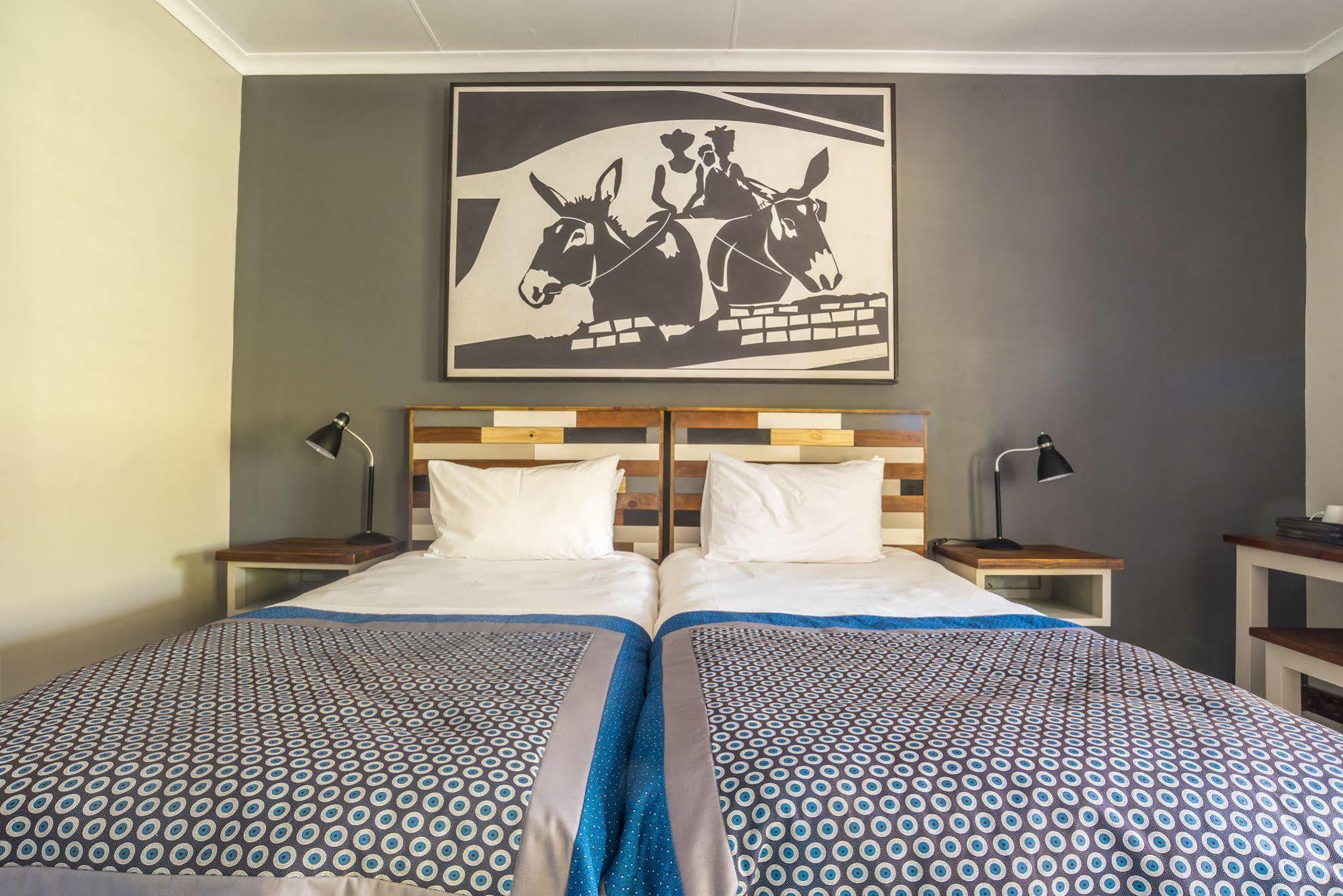 Damara Mopane Lodge Khorixas Extérieur photo